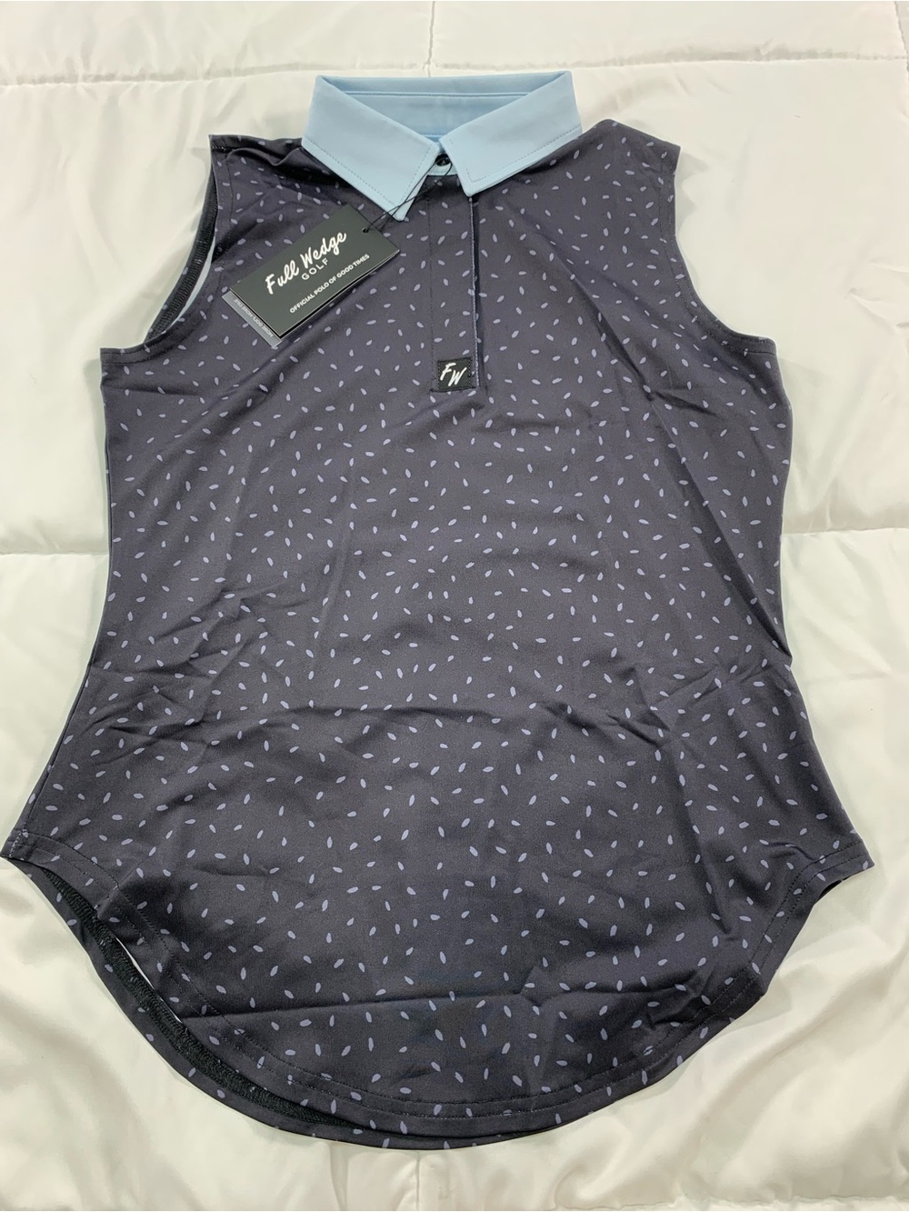 New full wedge golf shirt size S
